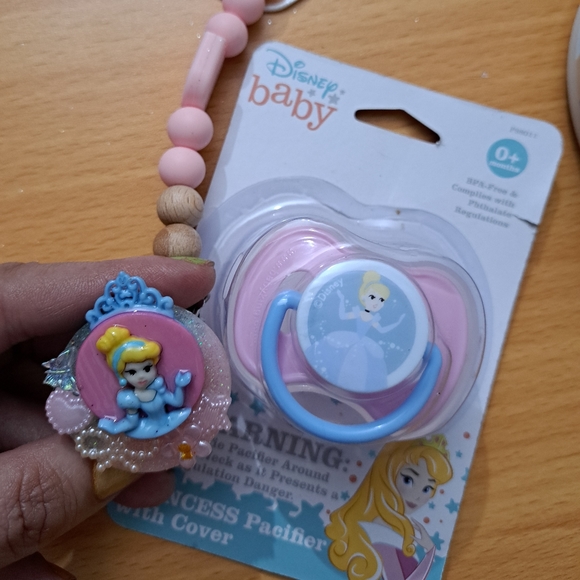 Accessories Complete Set Pacifier And Pacifiers Clip Poshmark